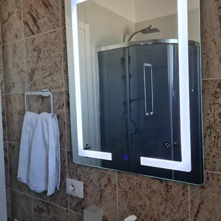 Apartment Modern By The Fishta Q5 23 Velipoje